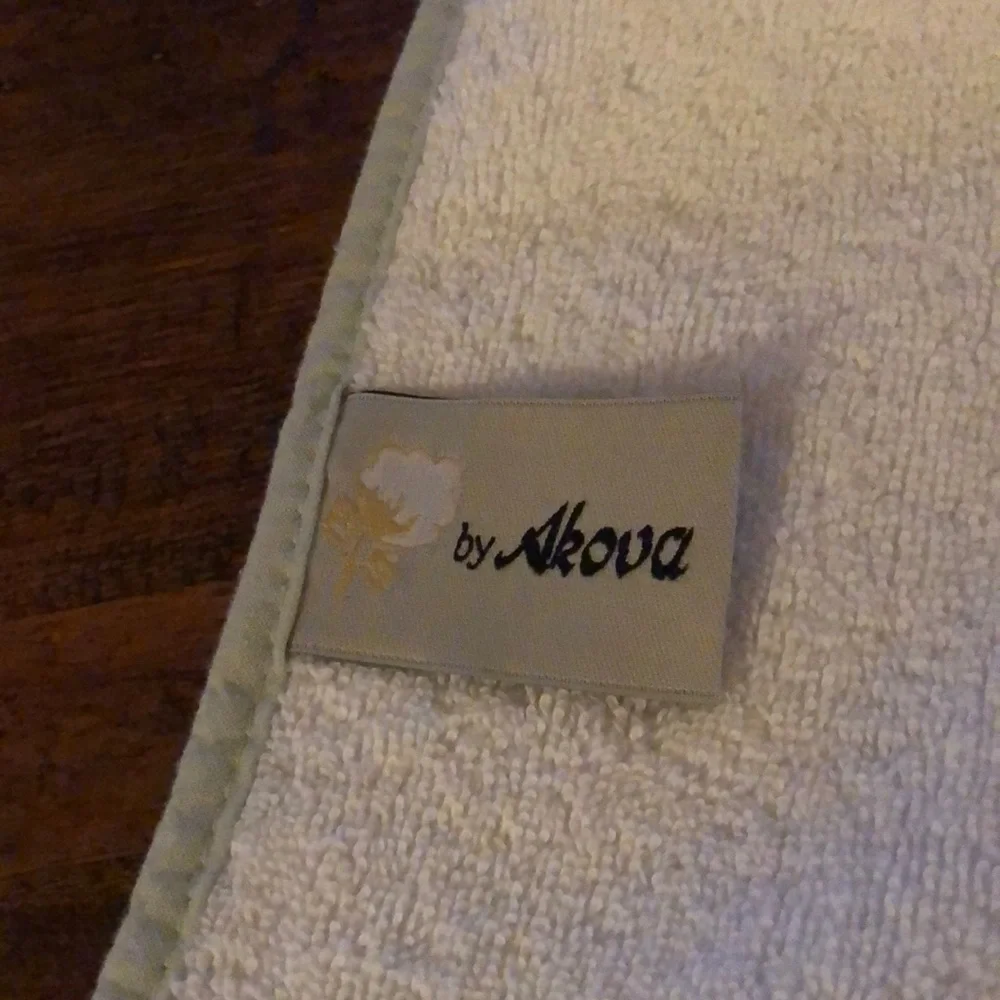 Akova Burp/Baby Cloth Green/White